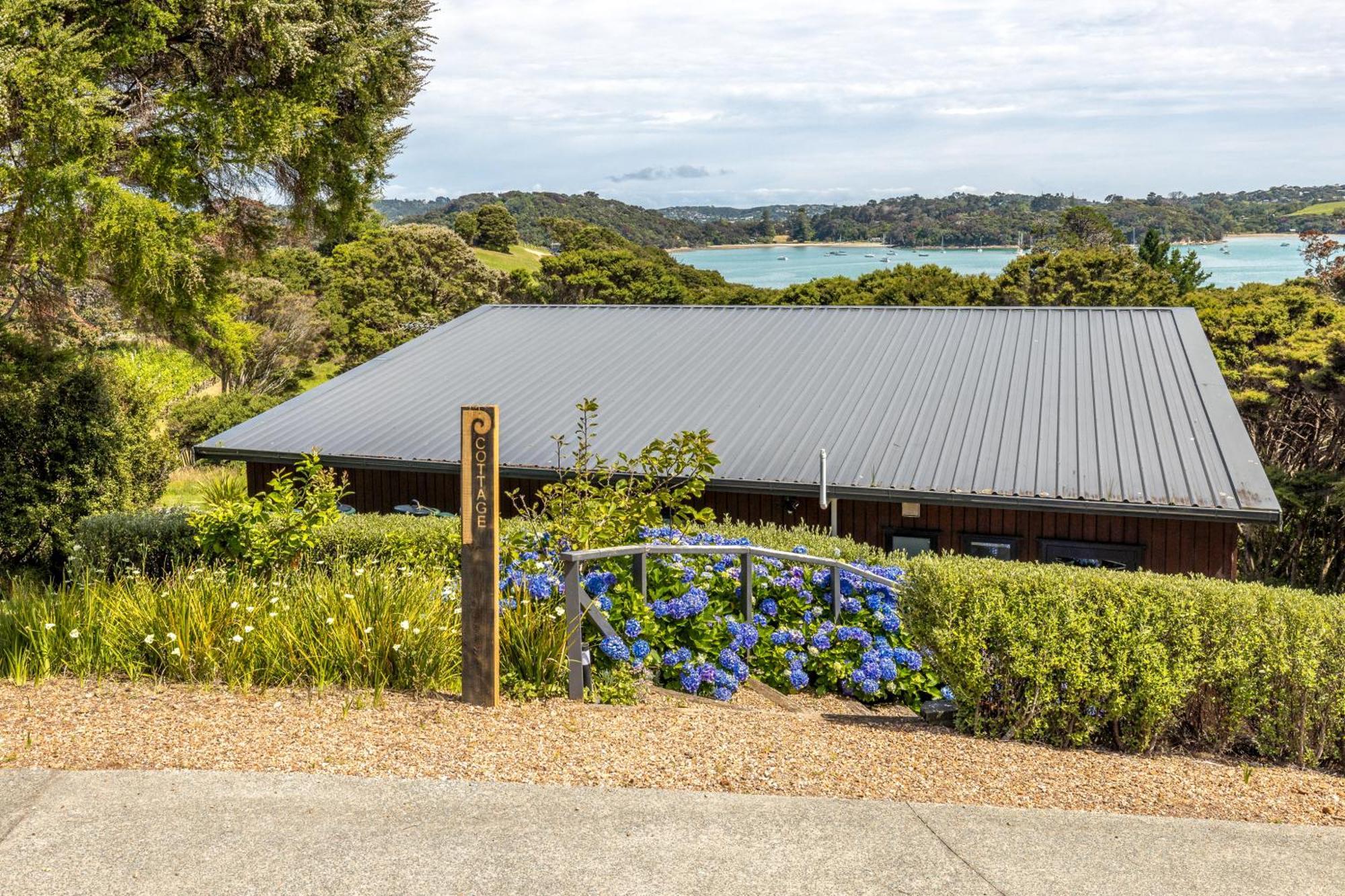 The Cottage At Te Whau Retreat - Stay Waiheke Te Whau Bay Экстерьер фото